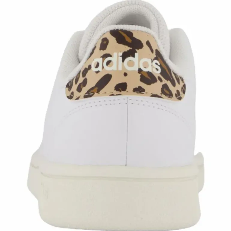 Advantage Base Shoes Cloud White / Cloud White / Magic Beige
