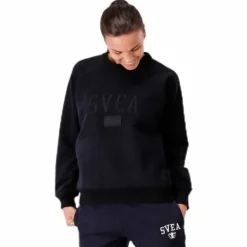 Betty Crew Black