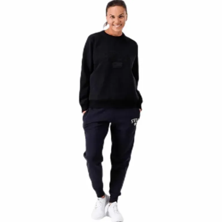 Betty Crew Black
