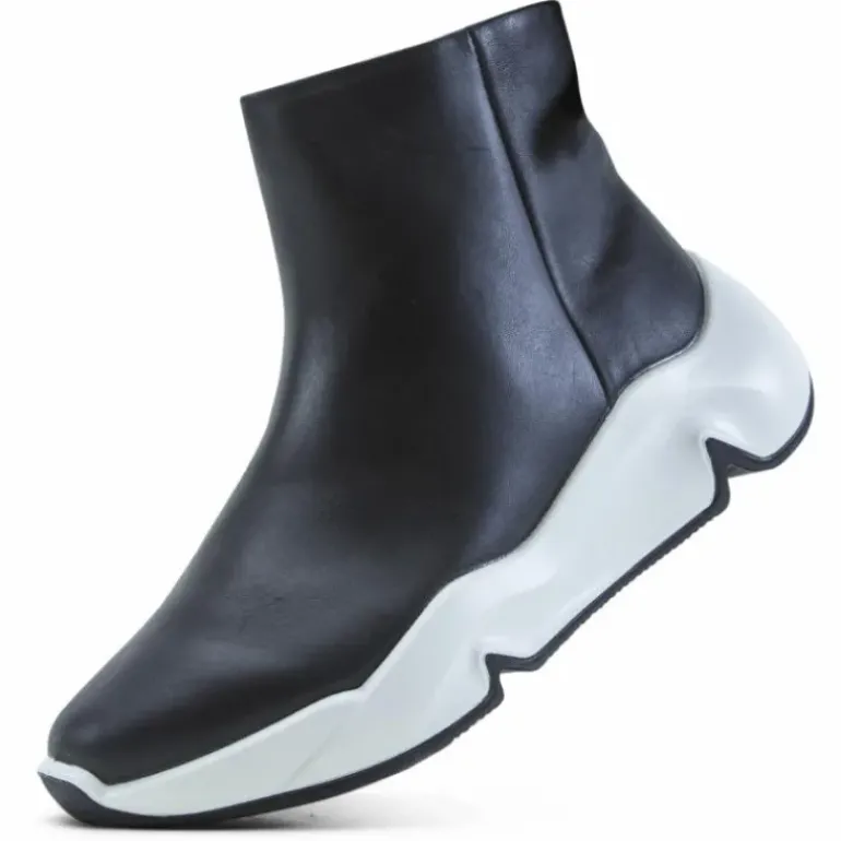 Chunky Sneaker Black