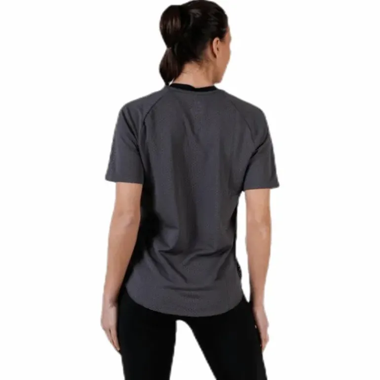 City Sleek Top SS Cool Black/Grey