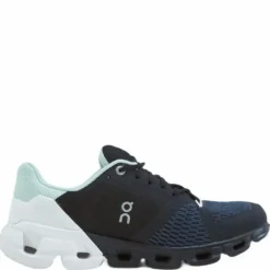 Cloudflyer Womens Black/white