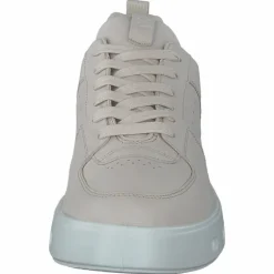 Ecco Street 720 W Limestone