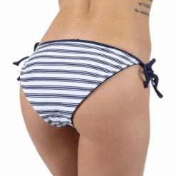Evelyn Reversible Blue/White