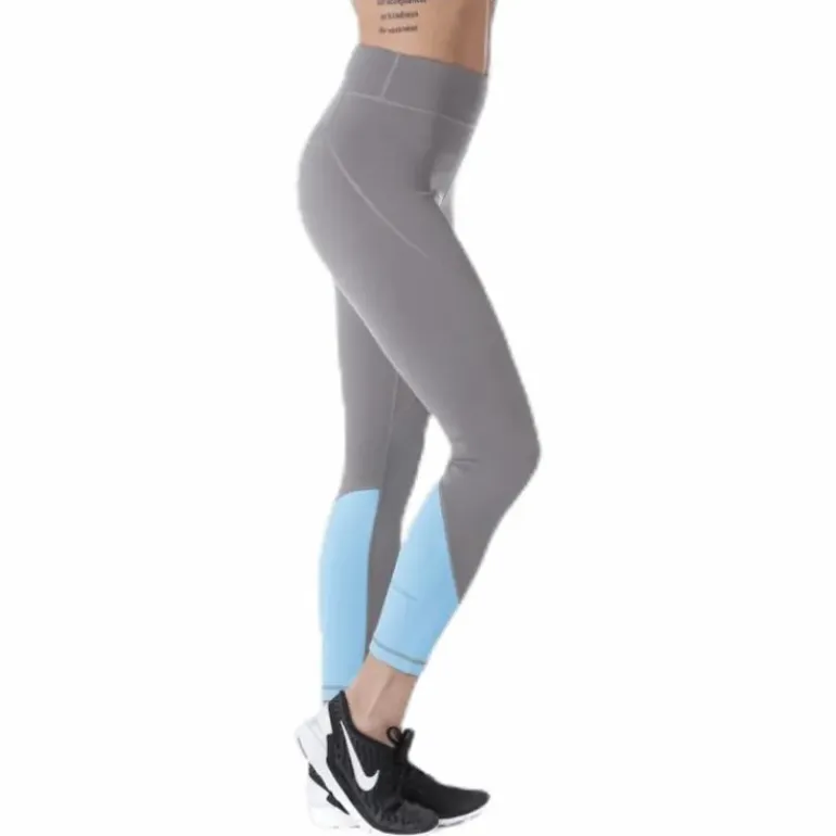 Freja Grey