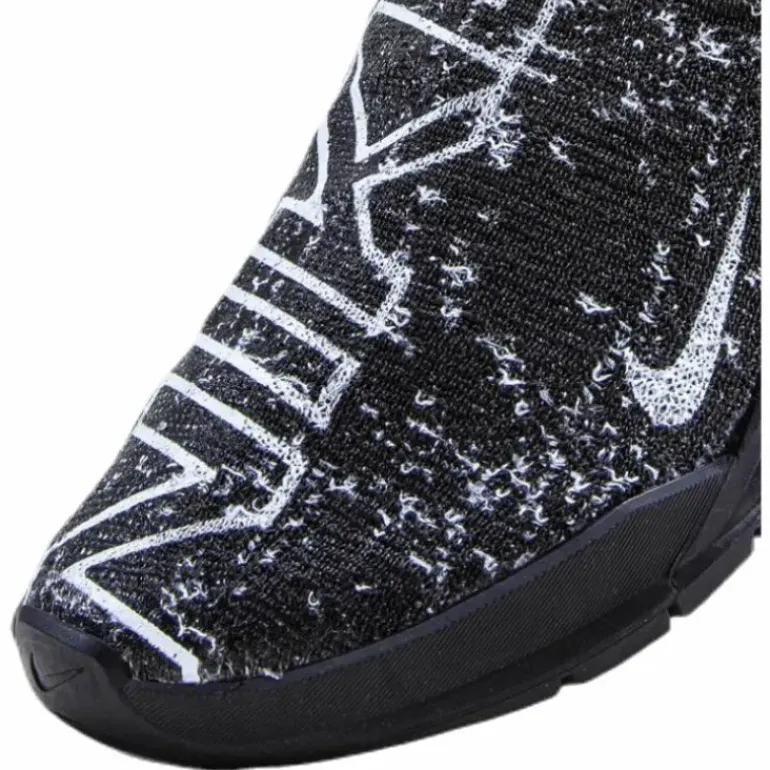 Metcon FlyKnit 4 White/Black