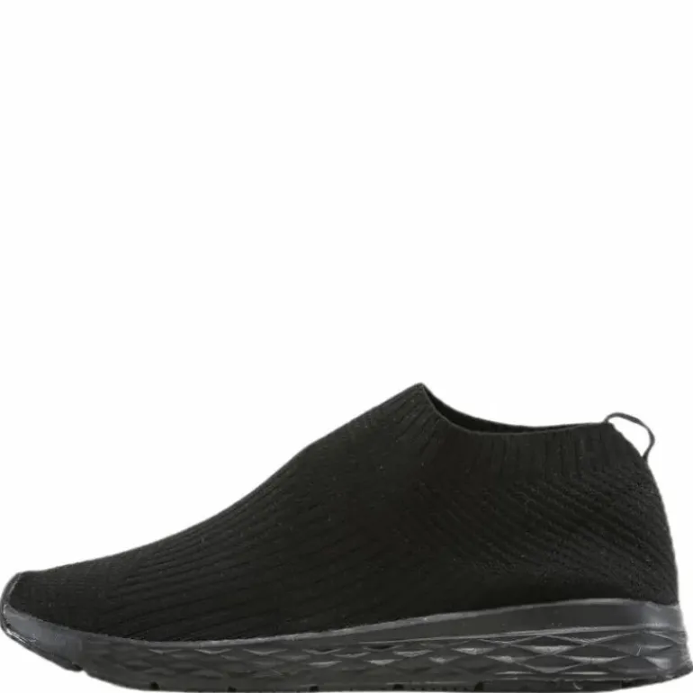 Nemi Black