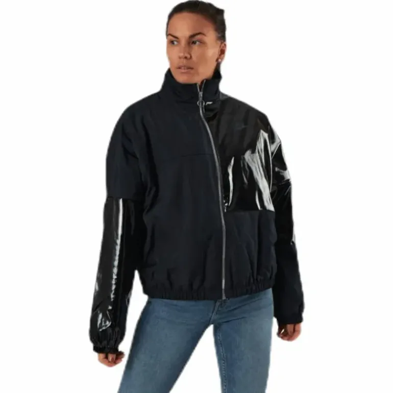 Nsw Icn Clsh Jkt Syn Fill Black