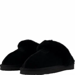 Obey W Black