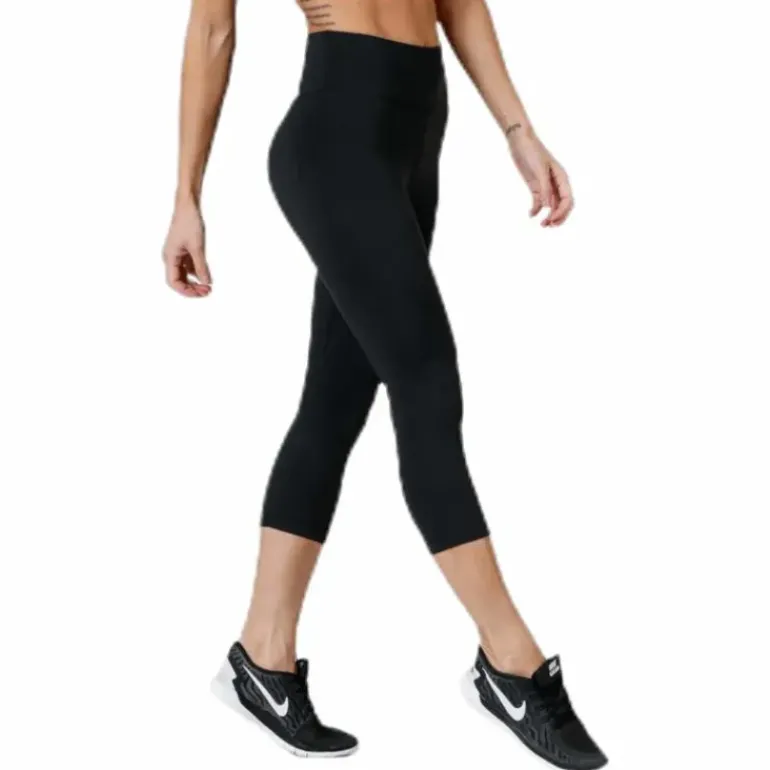 One Capri White/Black
