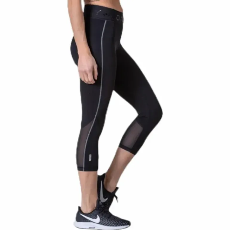 Performance Training 3/4 Tights Black