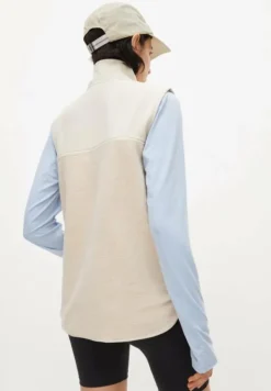 Phoebe Pile Vest Vanilla Ice