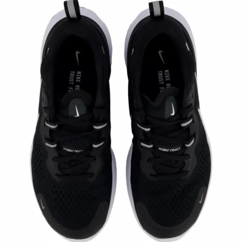 React Miler 2 White/Black