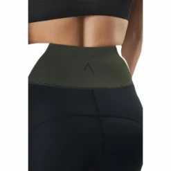 Shape Biker Shorts Green/Black