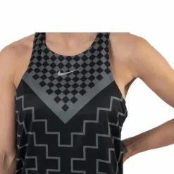Tank Runway Geo Grey