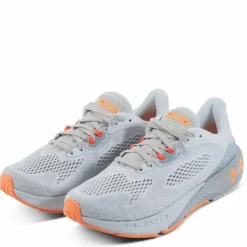 UA W Hovr Machina 3