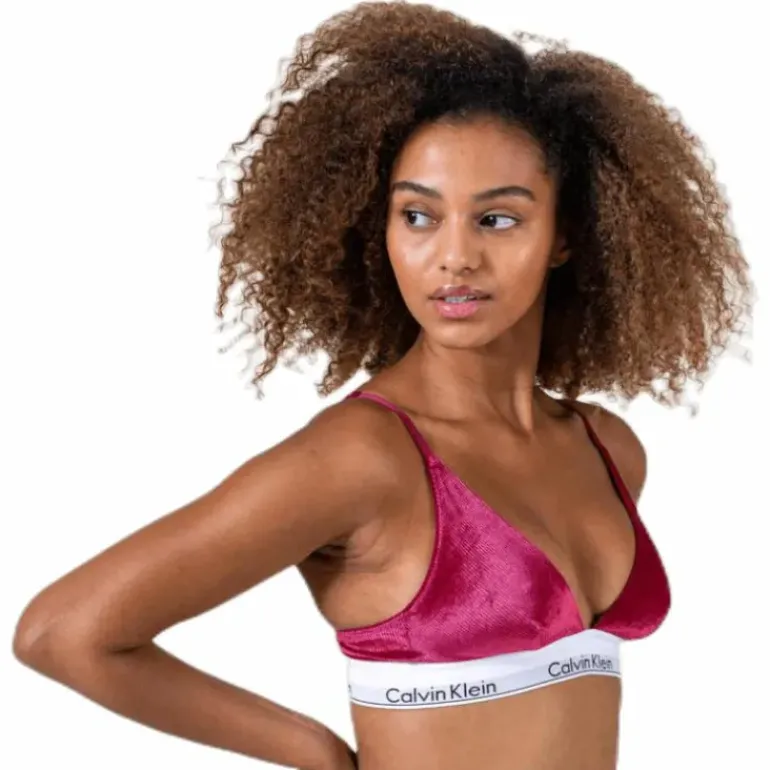 Unlined Triangle Red