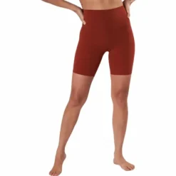Yoga Luxe 7" Shorts Orange